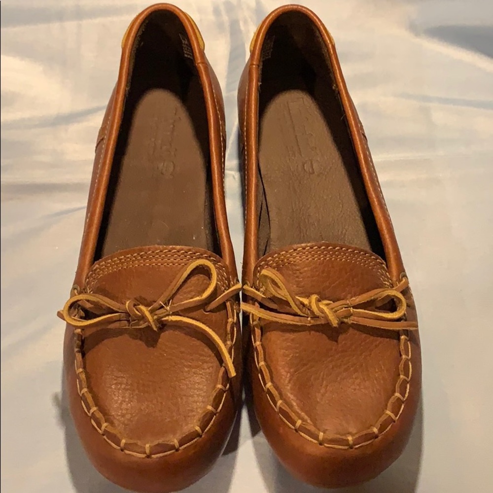 Women’s leather Timberland loafers 9 1/2